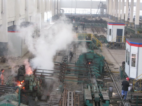 贵阳无缝钢管厂家生产车间